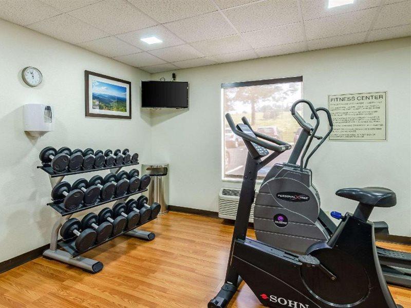 Comfort Inn & Suites Christiansburg I-81 Екстер'єр фото