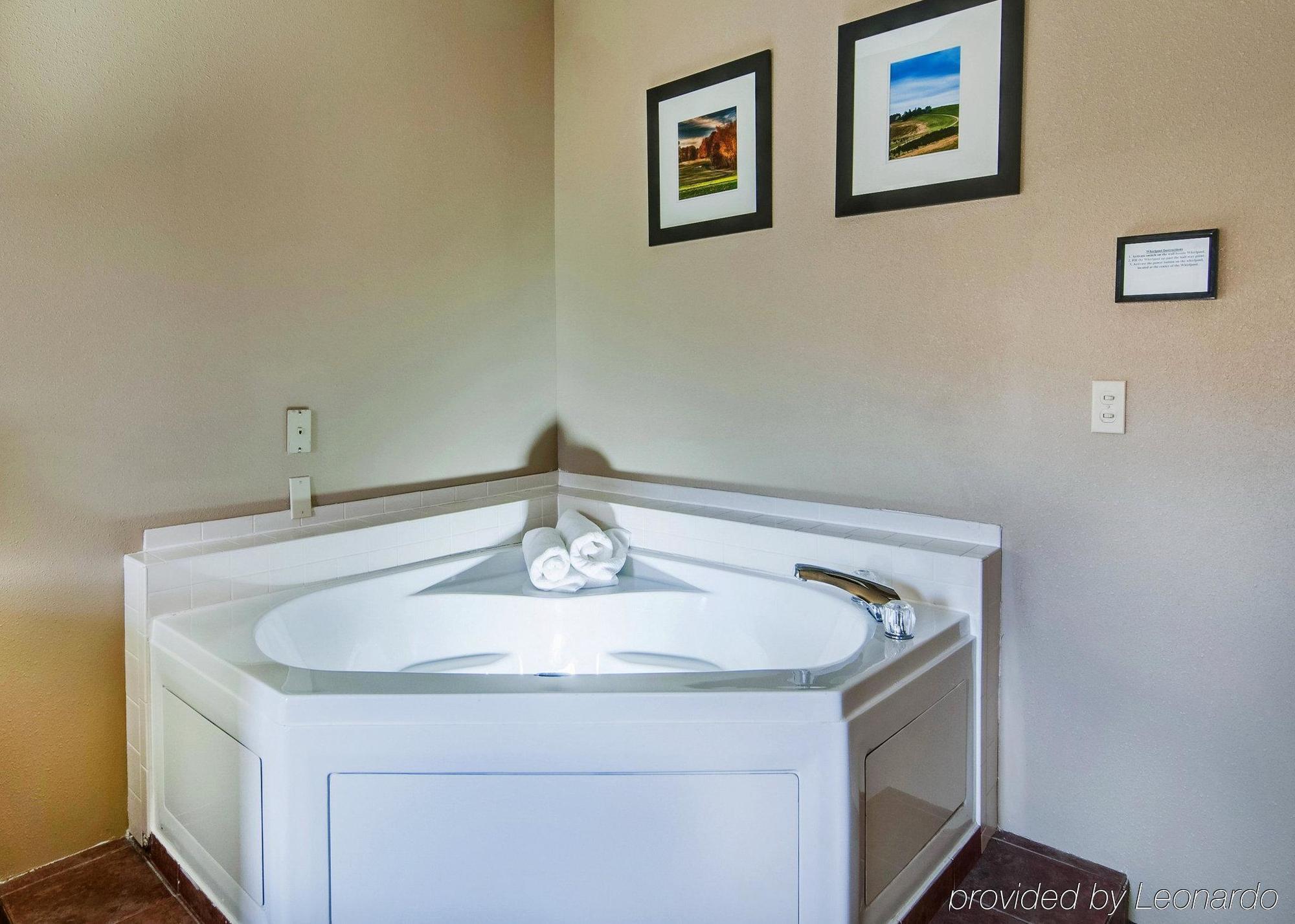 Comfort Inn & Suites Christiansburg I-81 Екстер'єр фото