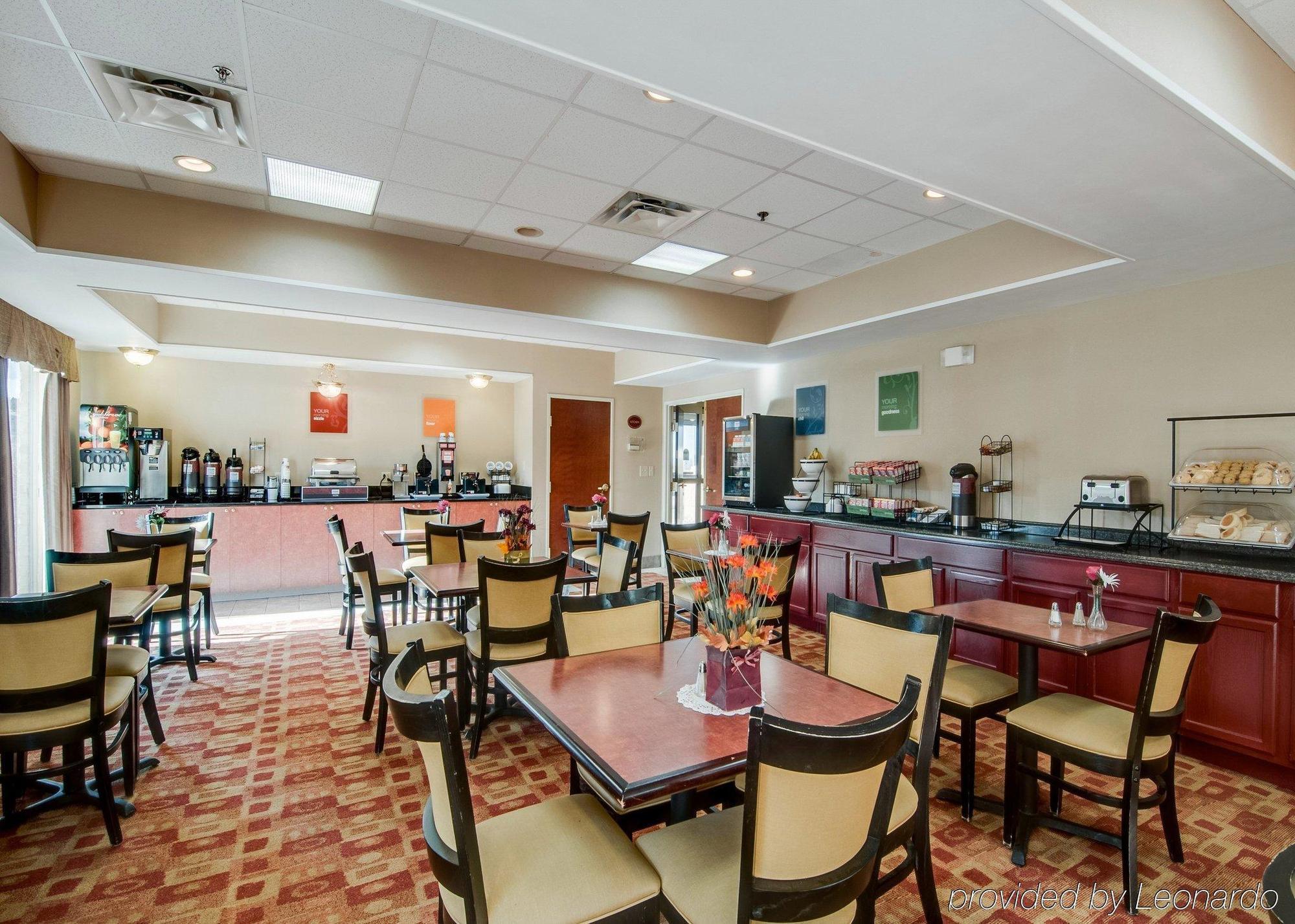 Comfort Inn & Suites Christiansburg I-81 Екстер'єр фото