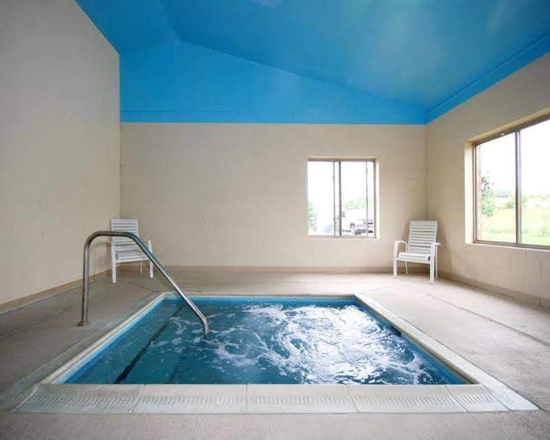 Comfort Inn & Suites Christiansburg I-81 Екстер'єр фото