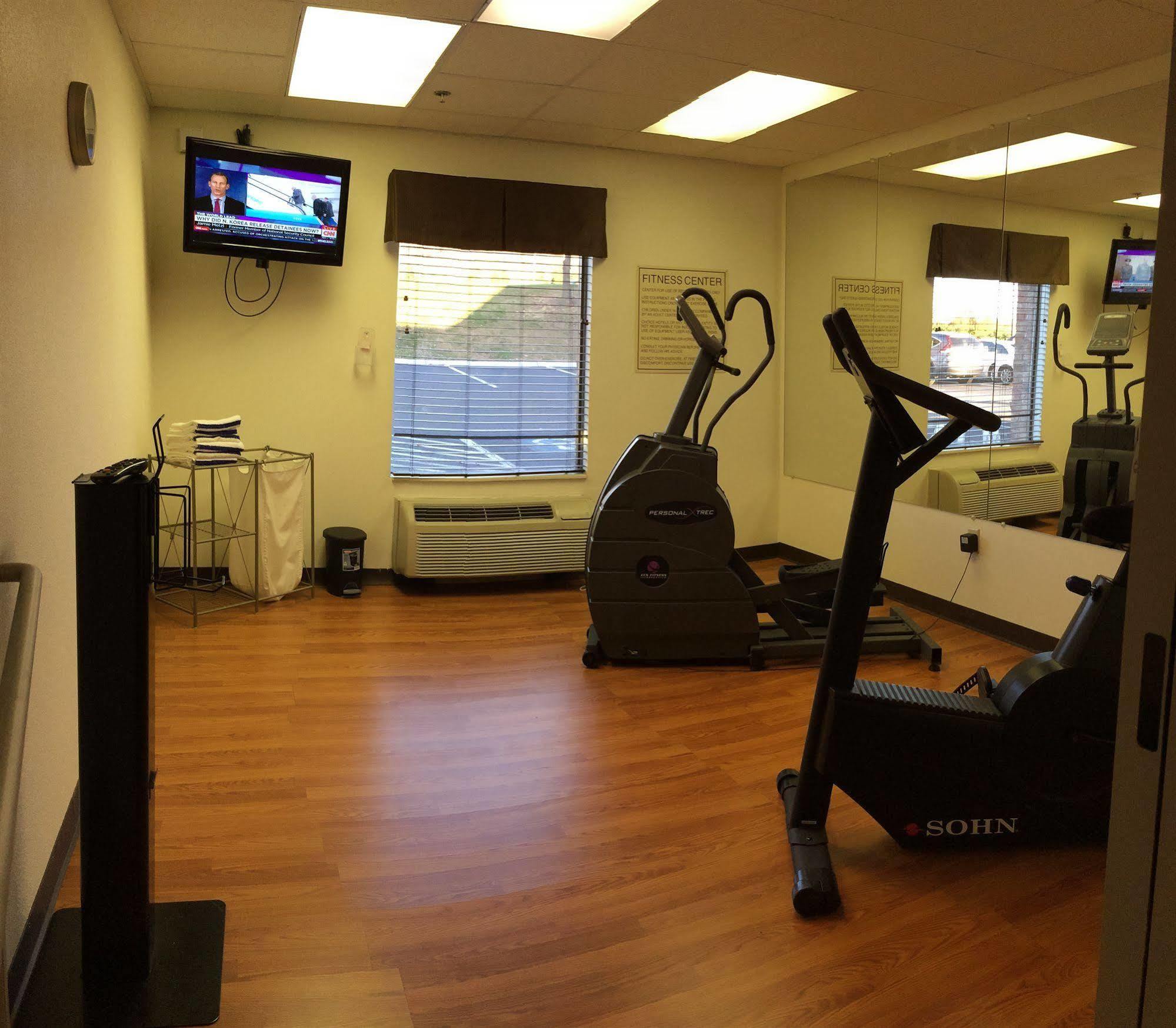 Comfort Inn & Suites Christiansburg I-81 Екстер'єр фото
