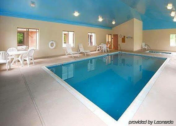 Comfort Inn & Suites Christiansburg I-81 Екстер'єр фото